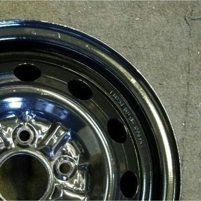 14" TACOMA 95-00 14x5 Original OEM Wheel Rim - Close-Up Detail