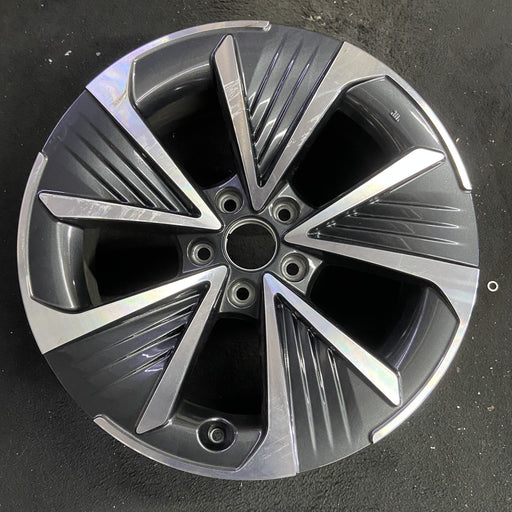 18" RZ300E 25 18x7.5 Original OEM Wheel Rim - Angle View