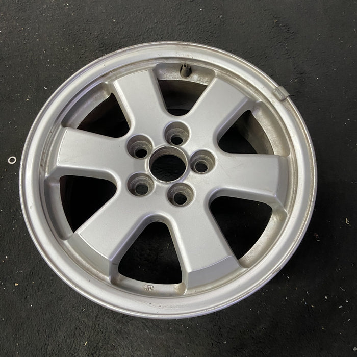 15" PRIUS 04-06 15x6 Original OEM Wheel Rim - Close-Up Detail