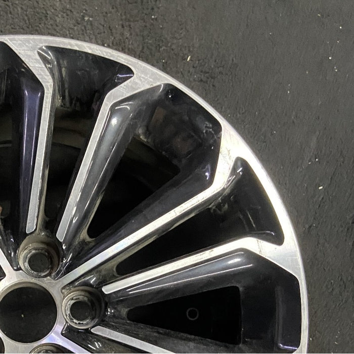 17" COROLLA 14-15 17x7 alloy 14 spoke Original OEM Wheel Rim - Close-Up Detail