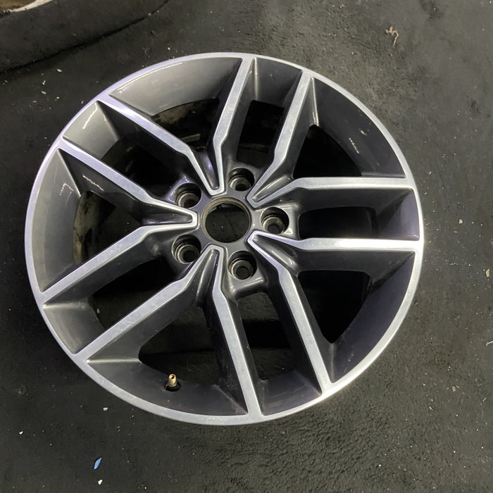 18" GRAND CHEROKEE 17 18x8, aluminum, w/o 75th Anniversary package; polished with pockets, gray pockets Original OEM Wheel Rim