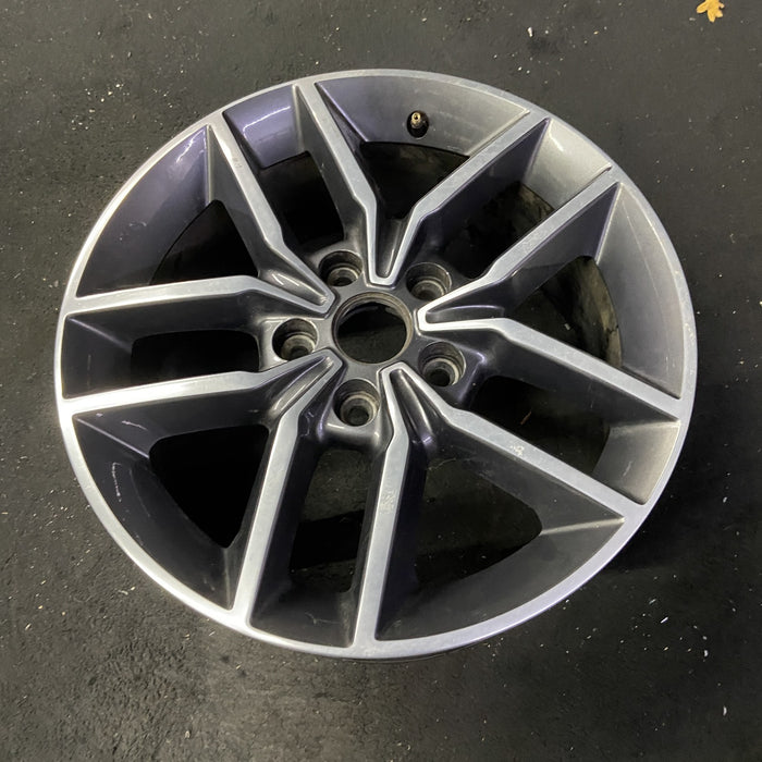 18" GRAND CHEROKEE 17 18x8, aluminum, w/o 75th Anniversary package; polished with pockets, gray pockets Original OEM Wheel Rim