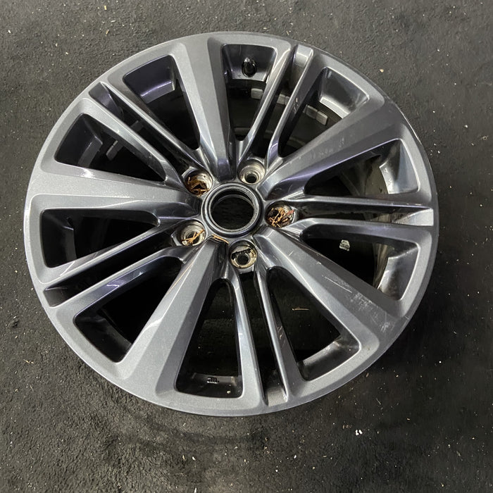 17" WRX 15-21 17x8 , gray Original OEM Wheel Rim - Close-Up Detail