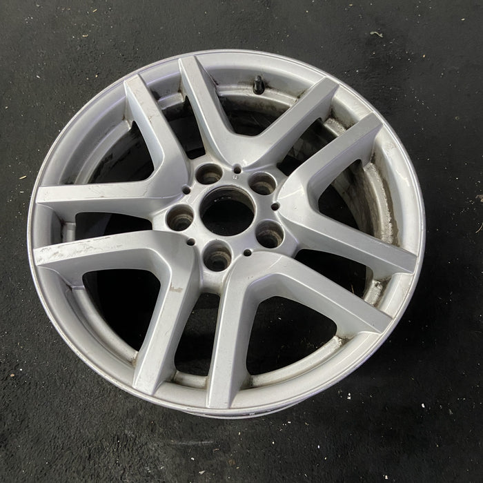 17" BMW X5 02-06 17x7.5 , 10 spoke Original OEM Wheel Rim - Close-Up Detail