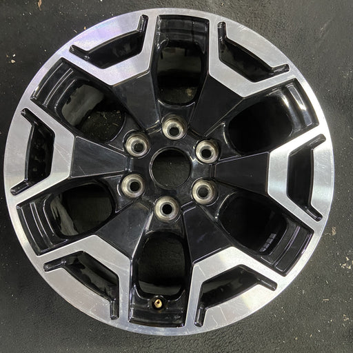 18" FORD F150 LIGHTNING 22-24 18x8.5, machined black Original OEM Wheel Rim - Angle View