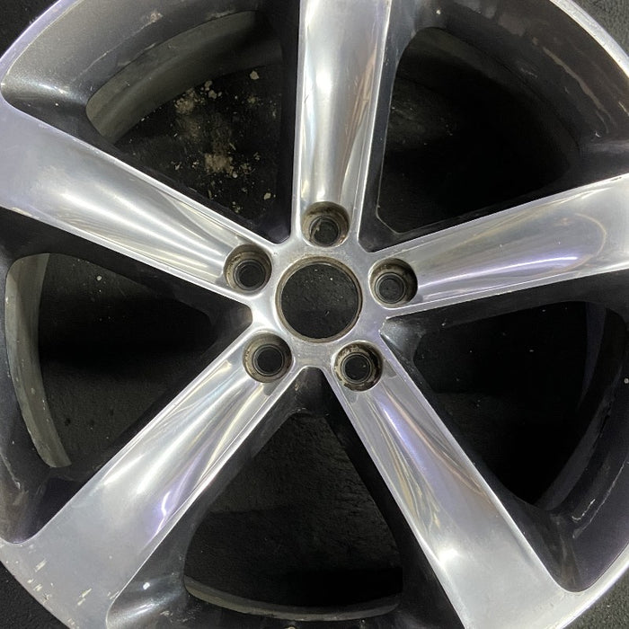 20" CHALLENGER 15-17 20x8 aluminum 5 individual spokes polished with pockets - Angle View