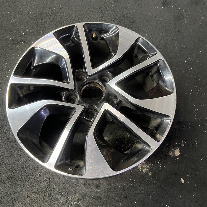 16" CIVIC 13 16x6.5, , curved 10 spoke Original OEM Wheel Rim - Close-Up Detail