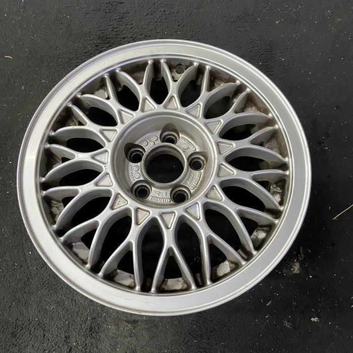 15" CORRADO 92 15x6.5 , 6 cylinder Original OEM Wheel Rim - Close-Up Detail