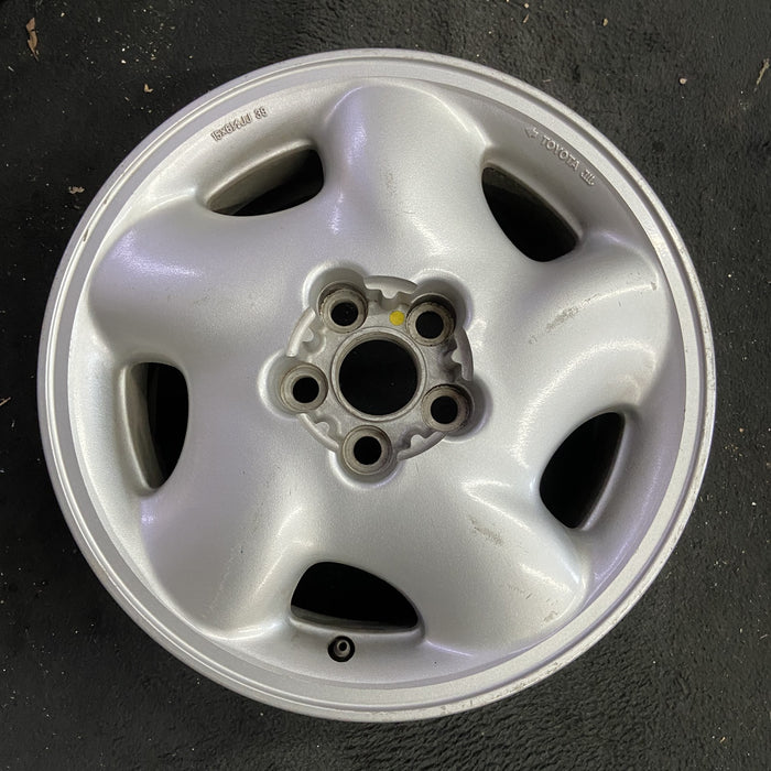 15" CELICA 90-93 15x6.5, alloy, R. Original OEM Wheel Rim - Angle View