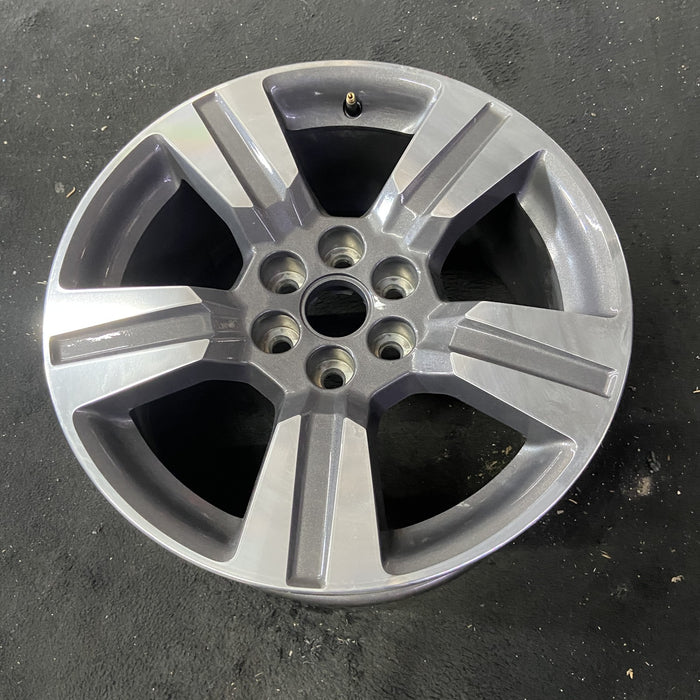 18" COLORADO 15 18x8.5 Original OEM Wheel Rim - Close-Up Detail
