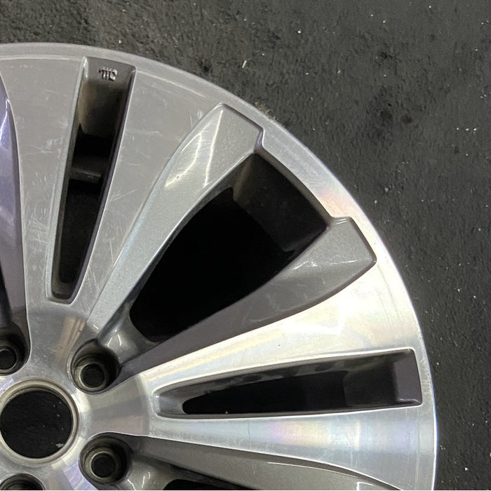 20" ASCENT 19 20x7.5 alloy Original OEM Wheel Rim - Close-Up Detail