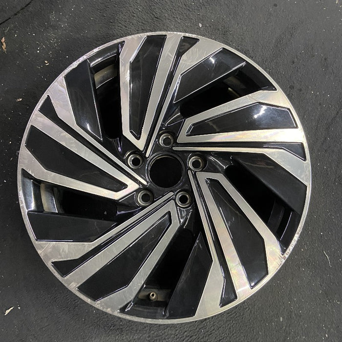 17" JETTA 19-20 17x7 turbine design gold Original OEM Wheel Rim - Additional View