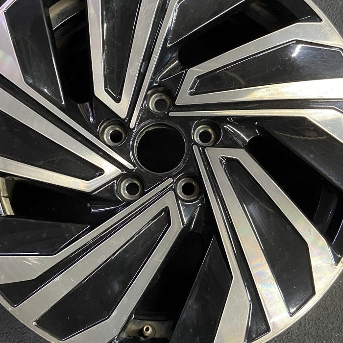 17" JETTA 19-20 17x7 turbine design gold Original OEM Wheel Rim - Angle View