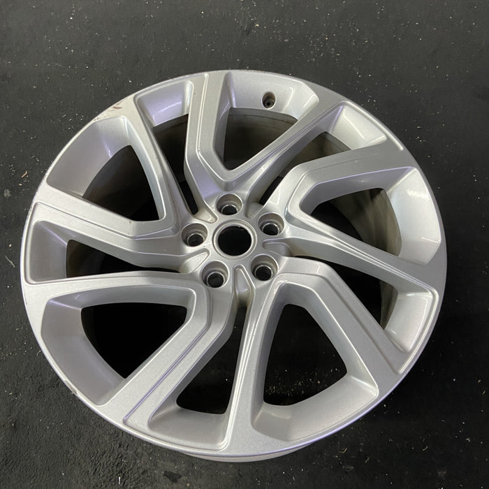 21" RANGE ROVER SPORT 18-22 21x9.5 , 5 spoke , silver Original OEM Wheel Rim - Close-Up Detail