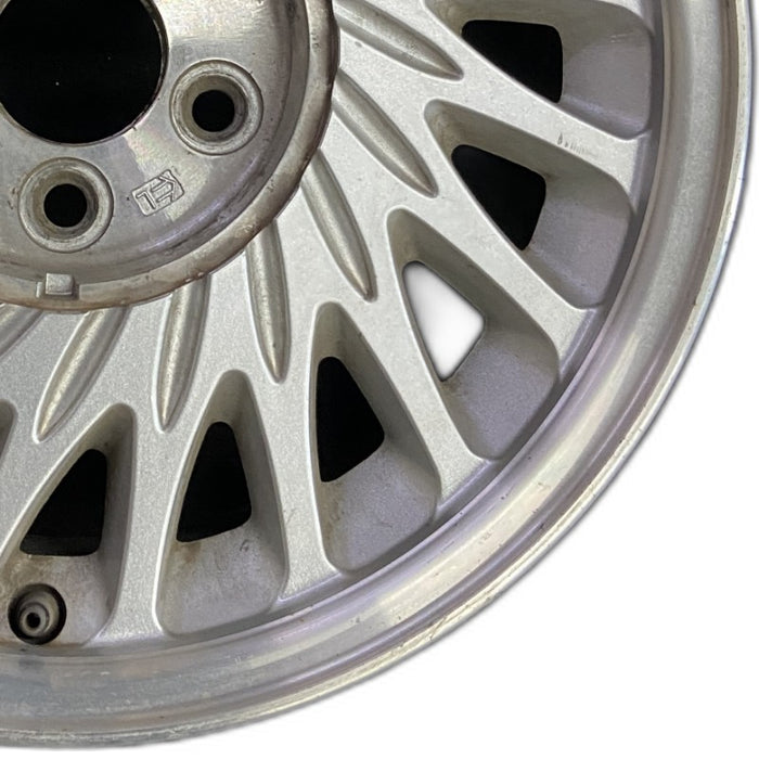 16" LINCOLN MARK SERIES 93-94 16x7 aluminum directial spokes chrome L. Original OEM Wheel Rim