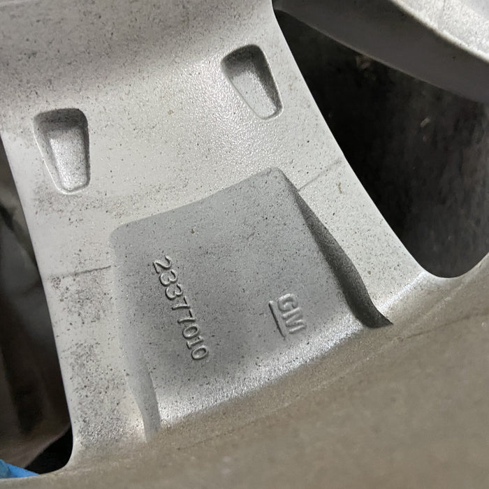 17" SIERRA 1500 PICKUP 19 , 17x8, alloy Original OEM Wheel Rim