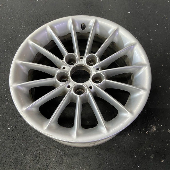 16" BMW 525i 01-03 16x7 , 15 spoke, rounded outer edge Original OEM Wheel Rim - Close-Up Detail