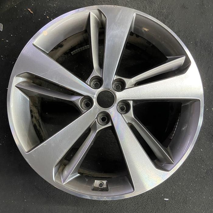 20" GV80 21-24 20x8.5 Original OEM Wheel Rim - Angle View