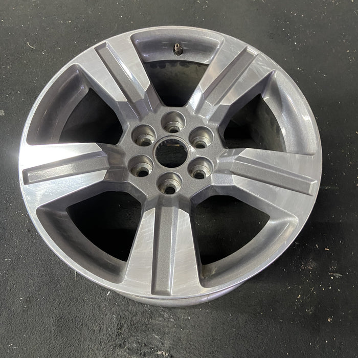 18" COLORADO 15 18x8.5 Original OEM Wheel Rim - Close-Up Detail