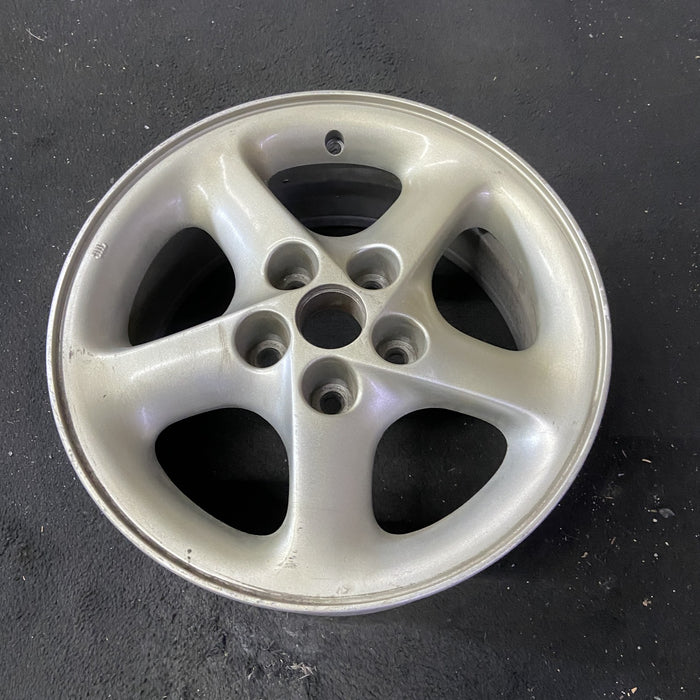 16" PROBE 93-94 16x7, straight spokes, R. Original OEM Wheel Rim - Close-Up Detail