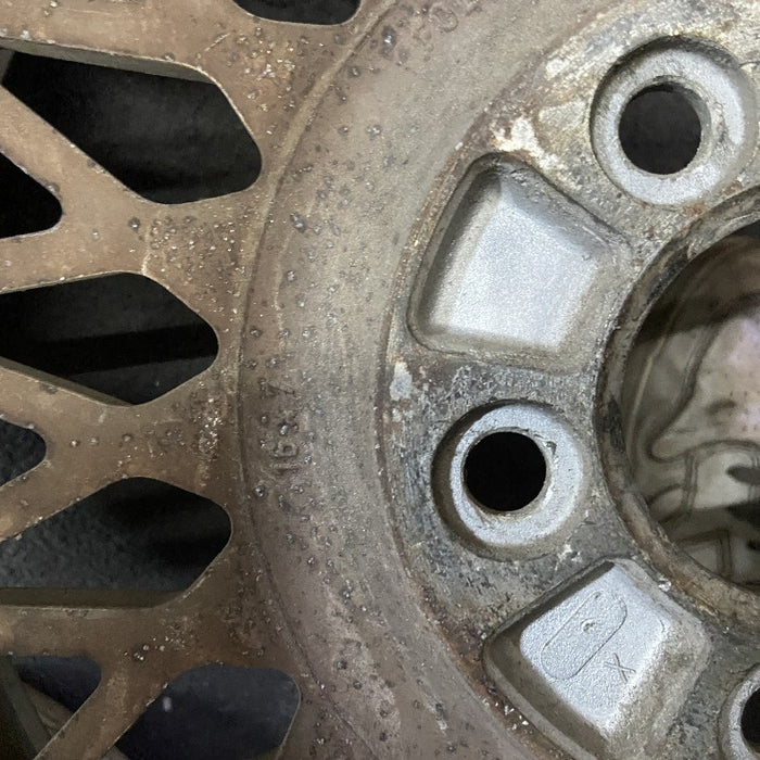 16" CROWN VICTORIA 93-96 16x7 aluminum Original OEM Wheel Rim