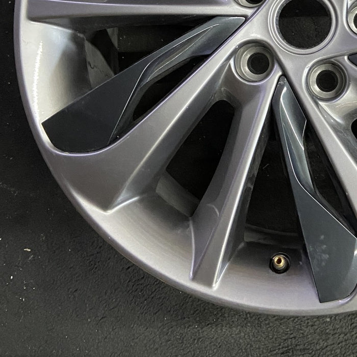 18" ENCORE GX 20 18x7.5 10 spoke silver with black inserts opt RQJ Original OEM - Additional View
