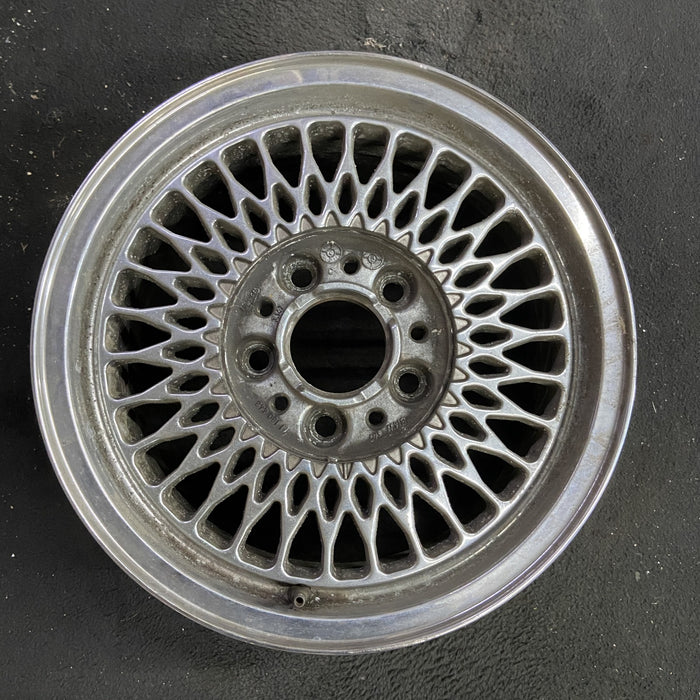 15" BMW 318i 93-94 15x7 , BBS Original OEM Wheel Rim - Angle View