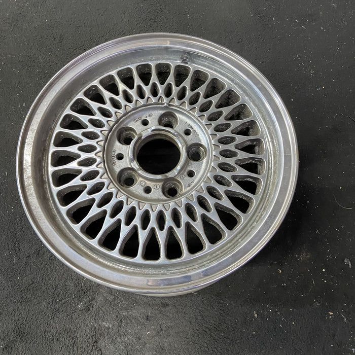 15" BMW 318i 93-94 15x7 , BBS Original OEM Wheel Rim - Close-Up Detail