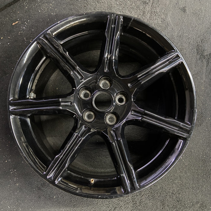 19" MUSTANG 18-21 19x8.5 , 7 spoke, Original OEM Wheel Rim - Angle View