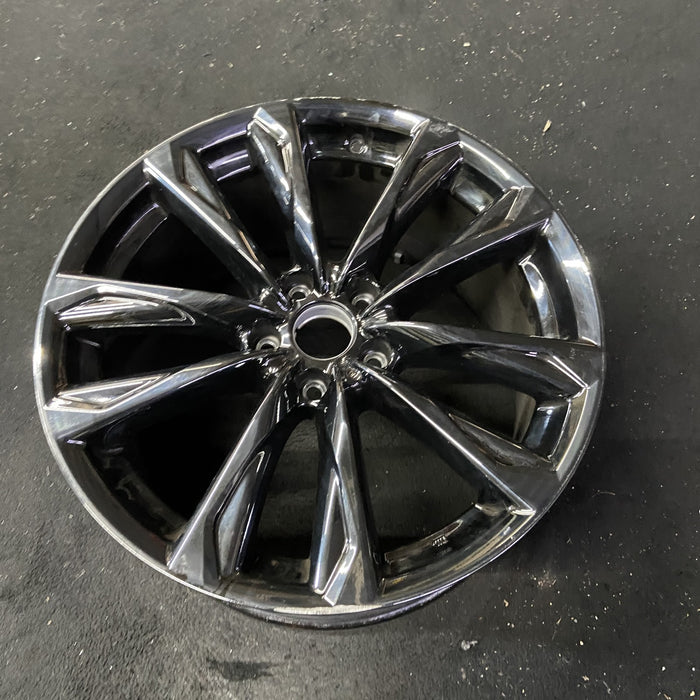 19" LEXUS IS350 21-24 19x9.5 , 5 split spoke Original OEM Wheel Rim - Close-Up Detail