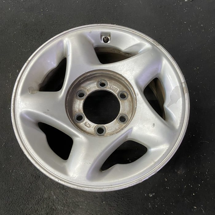 16" TACOMA 01-04 16x7, alloy, w/o 15mm offset Original OEM Wheel Rim - Close-Up Detail