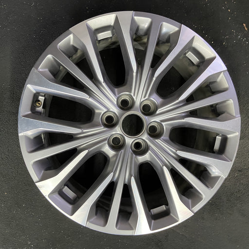 20" BLAZER 19-20 20x8, 18 spoke Original OEM Wheel Rim - Angle View