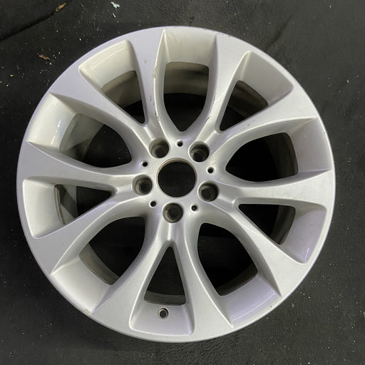 19" BMW X5 14-18 19x9 , 5 spoke, V spoke, wide spoke Original OEM Wheel Rim - Angle View