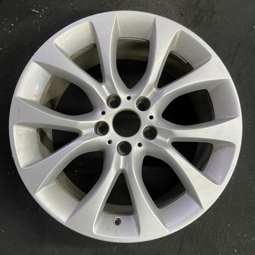 19" BMW X5 14-18 19x9 , 5 spoke, V spoke, wide spoke Original OEM Wheel Rim - Angle View