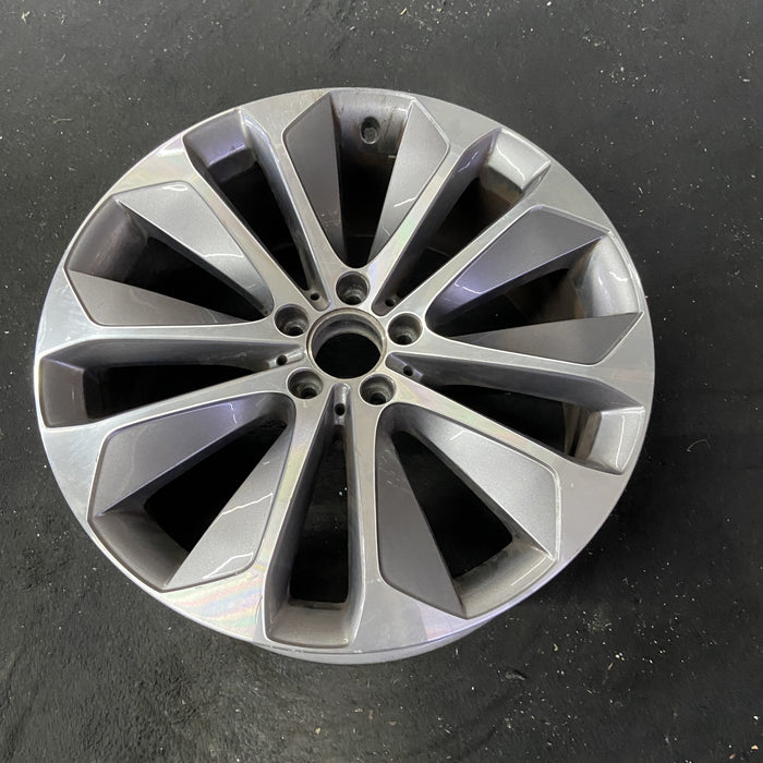 20" MERCEDES GLE-CLASS 20 167 Type, GLE350, 20x8.5, 5 twin spoke, rear Original - Close-Up Detail
