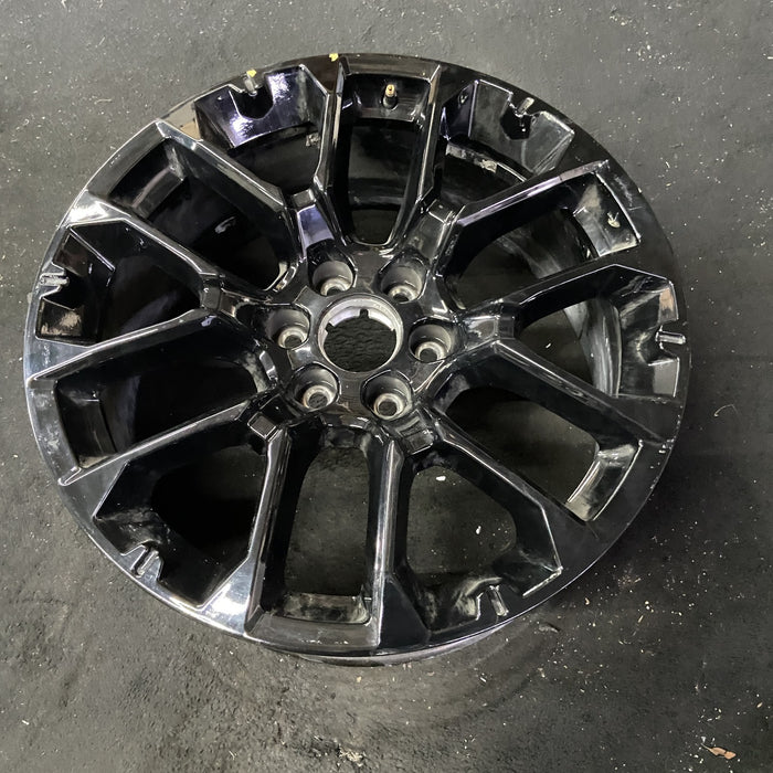 22" COLORADO 25 22x9 Original OEM Wheel Rim - Close-Up Detail