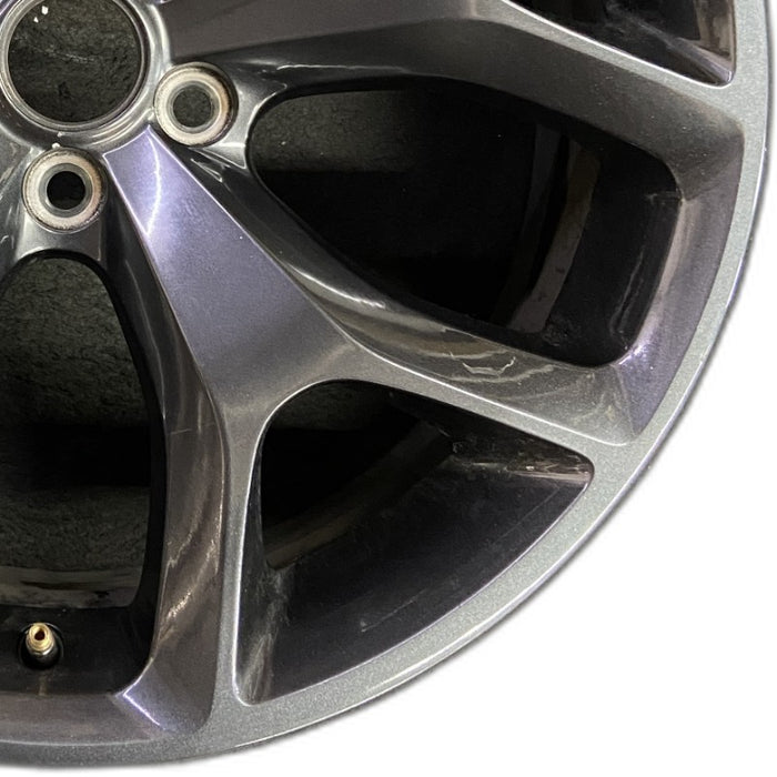 20" CHALLENGER 18 20x8 aluminum 5 spoke Y spoke granite crystal Original OEM - Close-Up Detail
