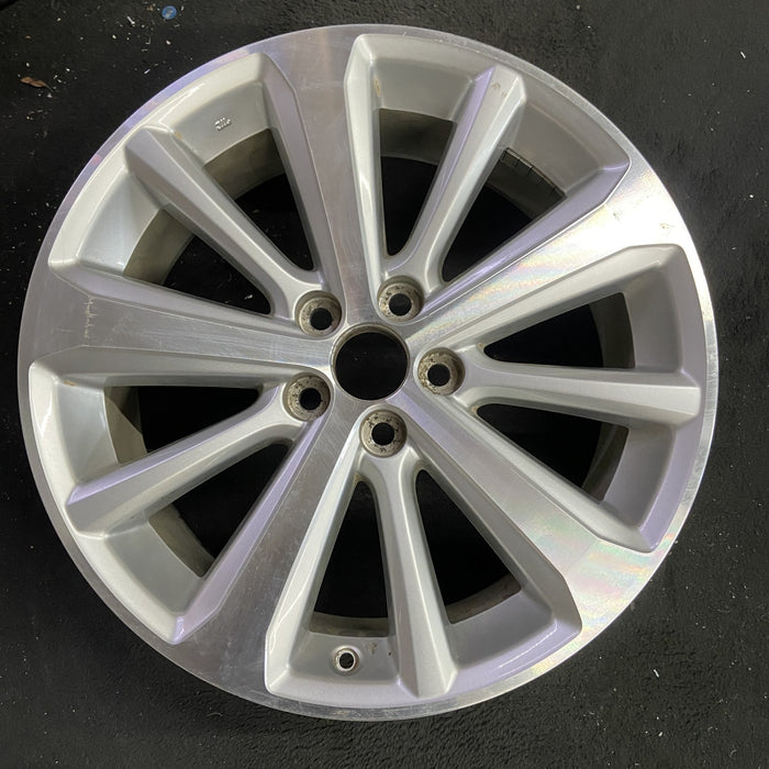 19" HIGHLANDER 08-13 19x7.5 , 10 spoke Original OEM Wheel Rim - Angle View