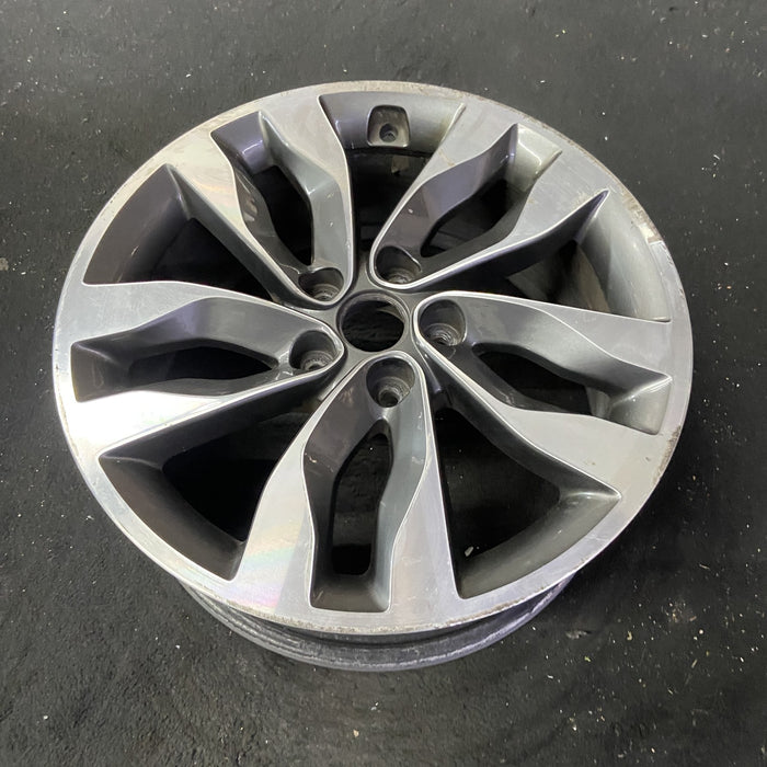 18" OPTIMA 14-15 18x7.5 , SX, w/ Original OEM Wheel Rim - Close-Up Detail