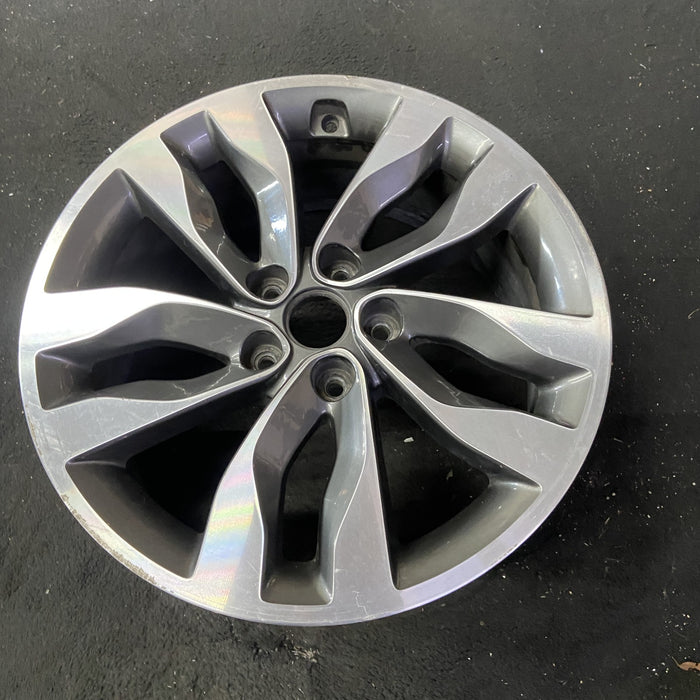 18" OPTIMA 14-15 18x7.5 , SX, w/ Original OEM Wheel Rim - Close-Up Detail