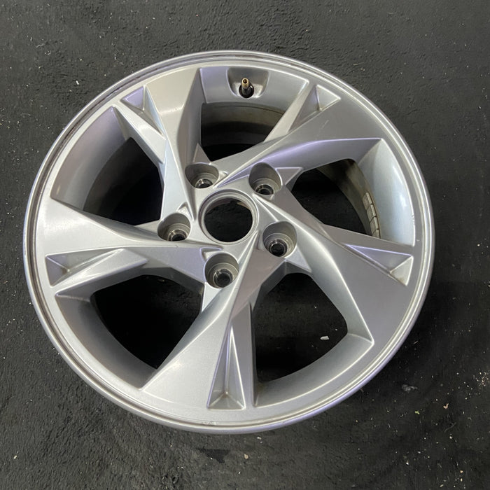 15" ELANTRA 21-23 15x6 Original OEM Wheel Rim - Close-Up Detail