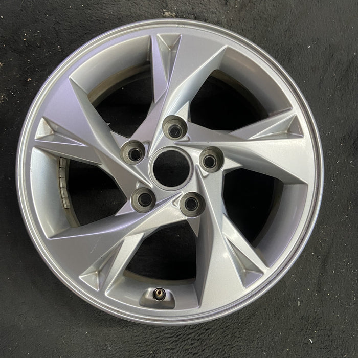 15" ELANTRA 21-23 15x6 Original OEM Wheel Rim - Angle View
