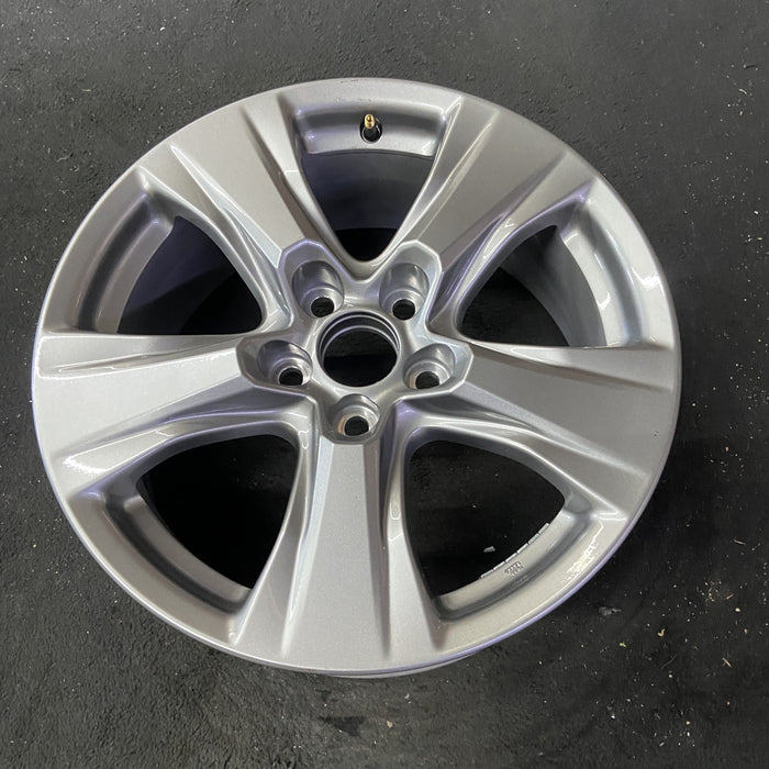 17" RAV4 19-25 17x7, alloy , silver Original OEM Wheel Rim - Close-Up Detail