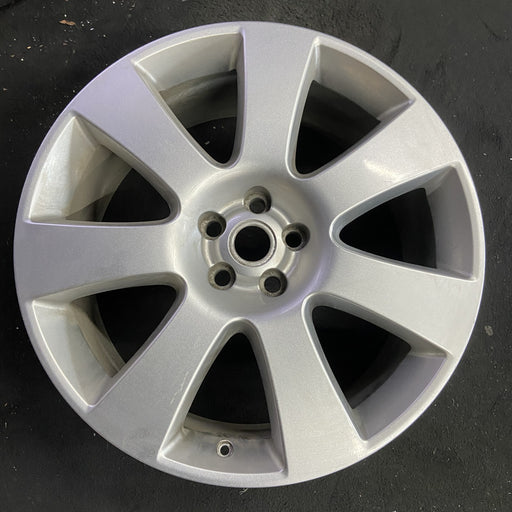 22" RANGE ROVER 13-14 , 22x9.5, 7 spoke Original OEM Wheel Rim - Angle View