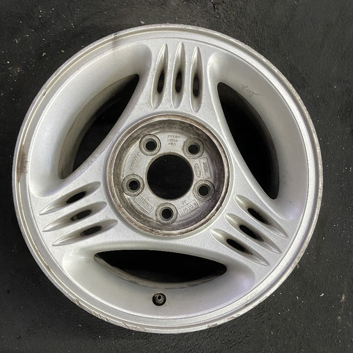 15" MUSTANG 94-95 15x7 w/o exposed lug nuts; w/center cap notch Original OEM - Front View