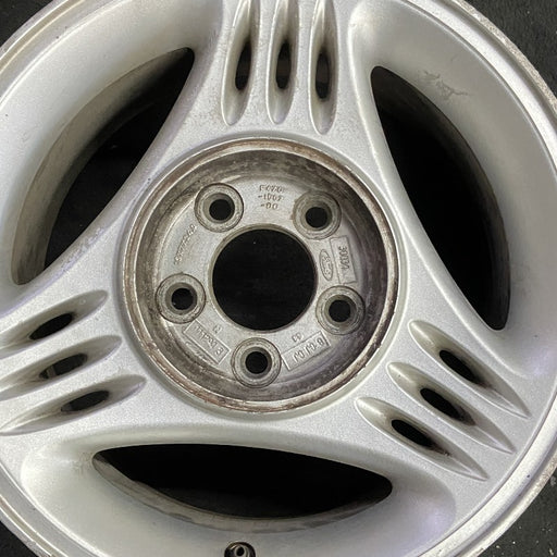 15" MUSTANG 94-95 15x7 w/o exposed lug nuts; w/center cap notch Original OEM - Angle View