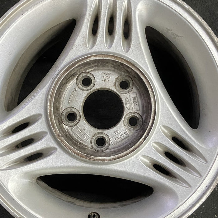 15" MUSTANG 94-95 15x7 w/o exposed lug nuts; w/center cap notch Original OEM - Angle View