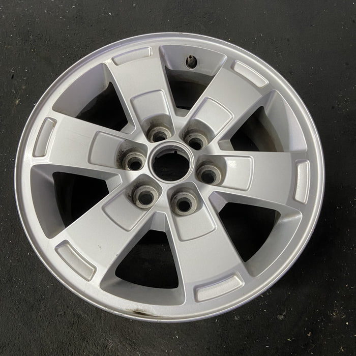 16" CANYON 15-17 16x7, aluminum Original OEM Wheel Rim - Close-Up Detail