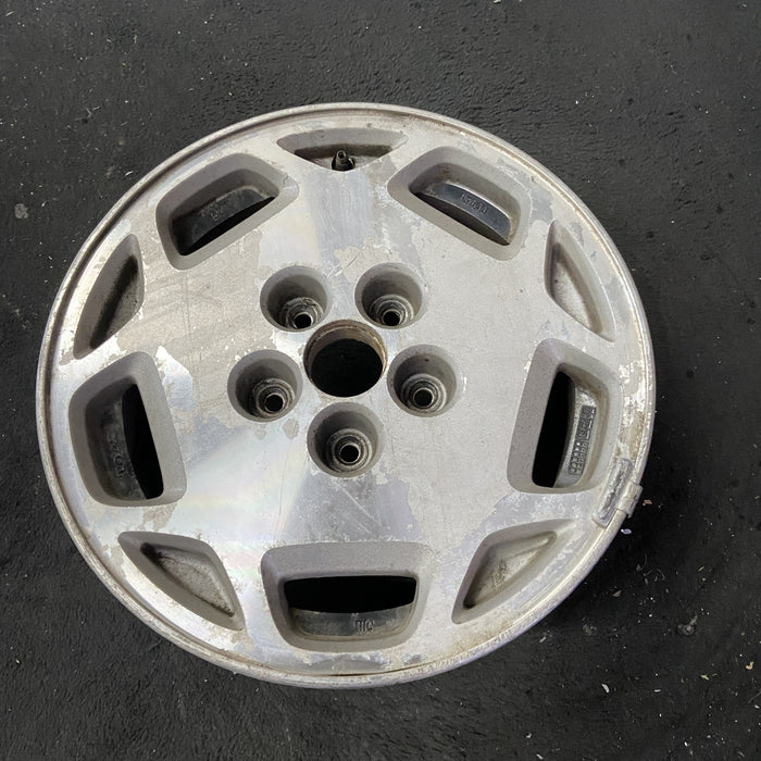 15" MAZDA 626 90-92 15x6 , star pattern Original OEM Wheel Rim - Close-Up Detail