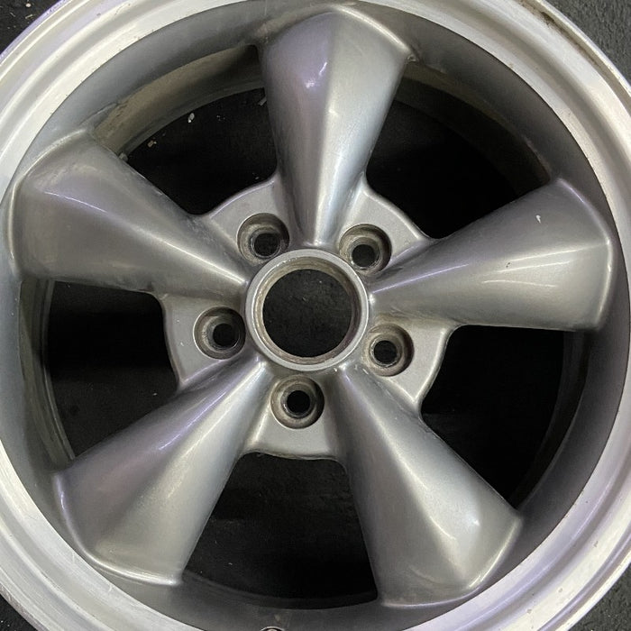 17" MUSTANG 94-95 17x8 5 spoke w/o Pace Car package; funnel spoke Original OEM - Angle View